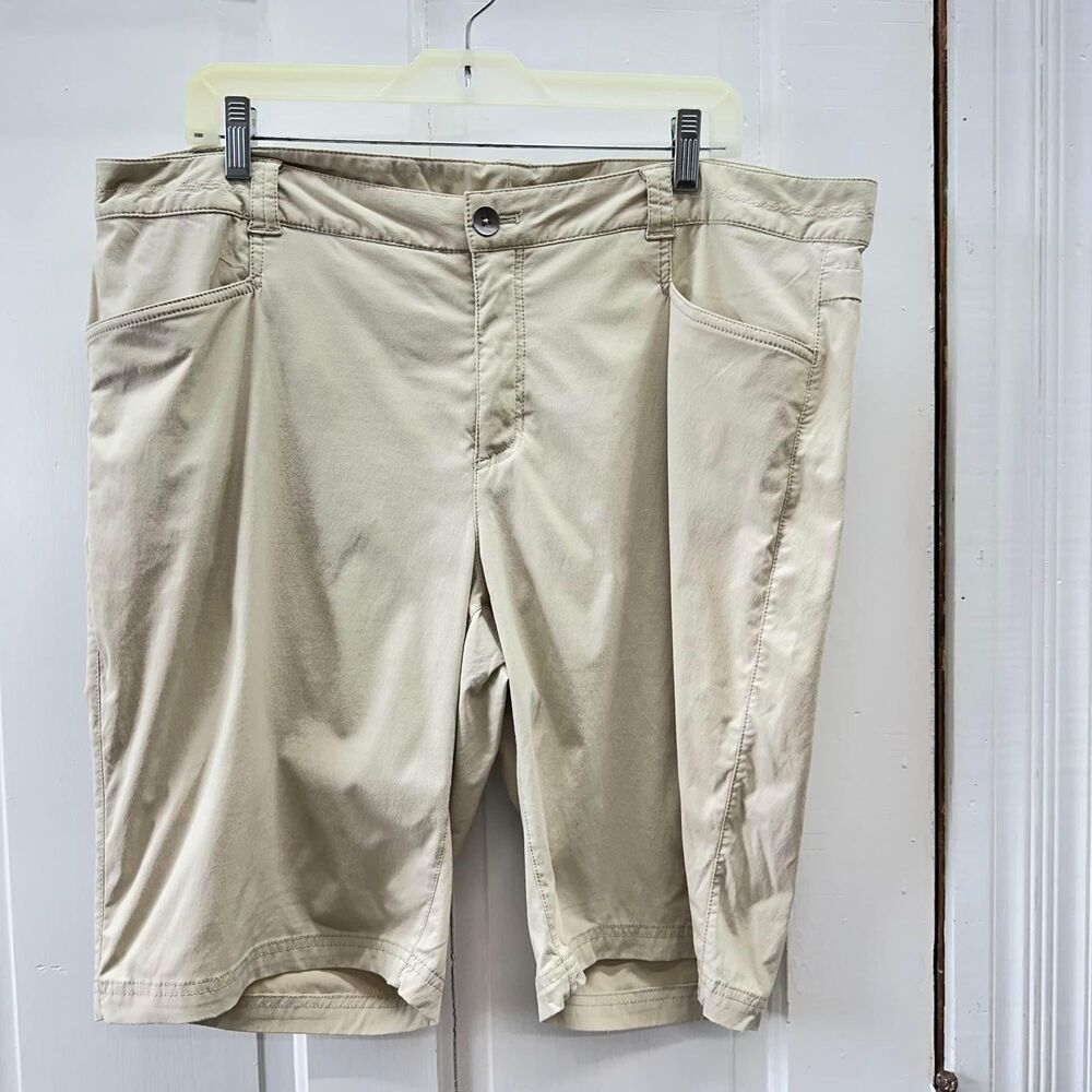 Eddie‎ Bauer khaki lightweight athletic hiking shorts women's 18